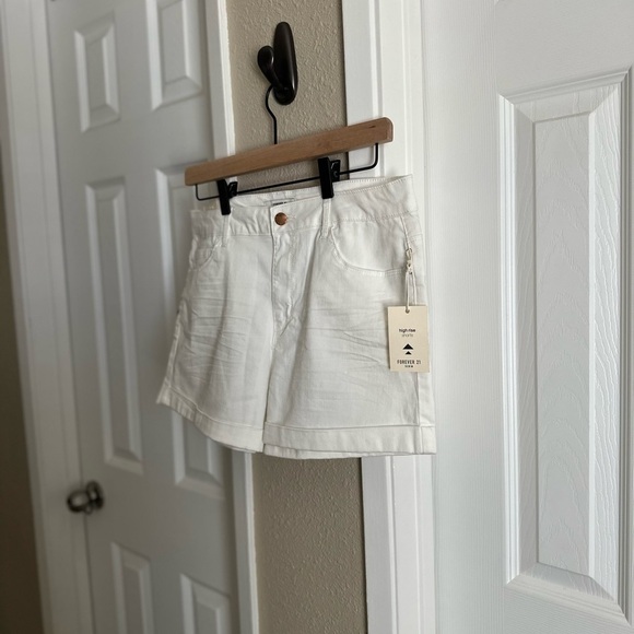 Forever 21 High Rise Ivory Shorts Size: 30 - Picture 3 of 8